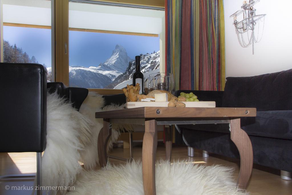 Haus Maryland Daire Zermatt Oda fotoğraf